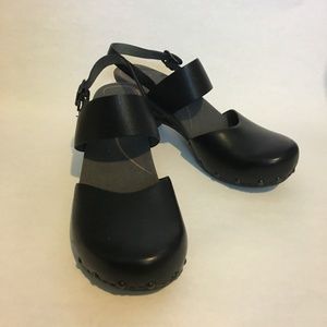 Dansko Thea Ankle Strap Sandals